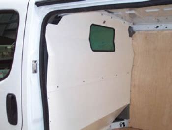 Full Bulkhead With WINDOW For The Ford Transit Connect LWB - Vanstyle