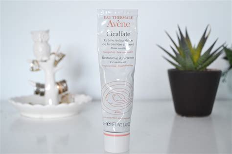 rêveriebelle beauty blog: Review: Avene Cicalfate Restorative Cream