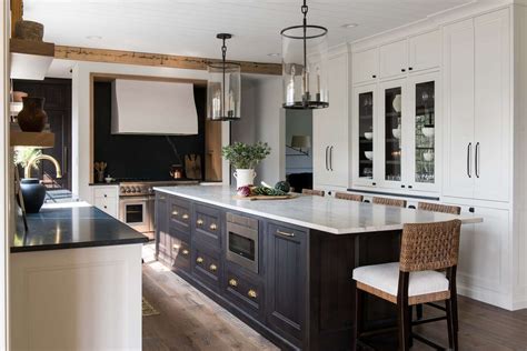 The 2023 Kitchen Design Trends We’re Eyeing Right Now