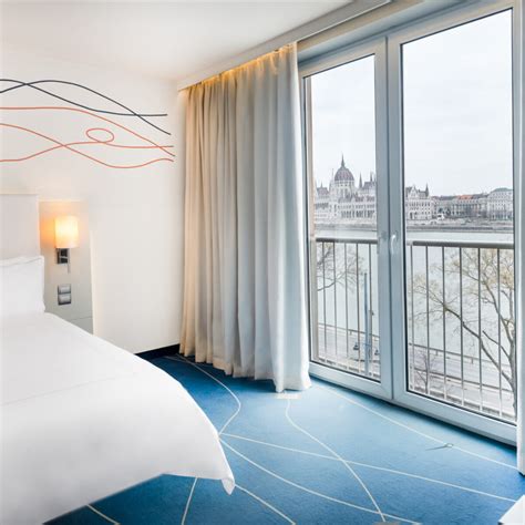 Superior Room - Danube View | Park Plaza Budapest