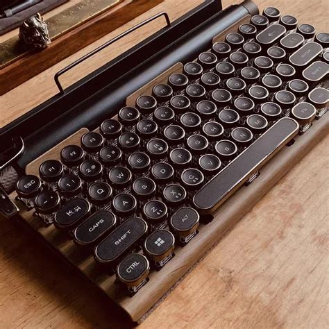 Retro Typewriter Keyboard | ArtDigest® Official Store