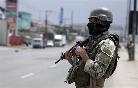 Dans un Équateur en «guerre» contre les gangs, Guayaquil devient une ...