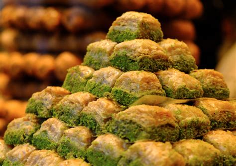 Traditional Middle Eastern Desserts: From Baklava to Kunafa | by ...