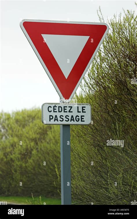 Give way road sign france hi-res stock photography and images - Alamy