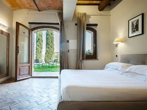 Rooms and suites in San Gimignano | Agriturismo Mormoraia, Val d'Elsa ...