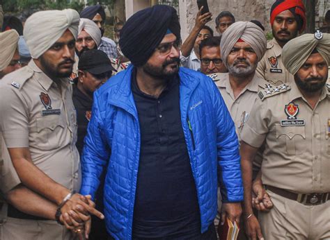 Navjot Sidhu walks out of jail after 10 months, says Rahul name of ...