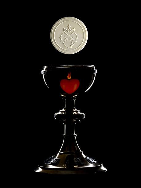 16,800+ Catholic Eucharist Stock Photos, Pictures & Royalty-Free Images ...