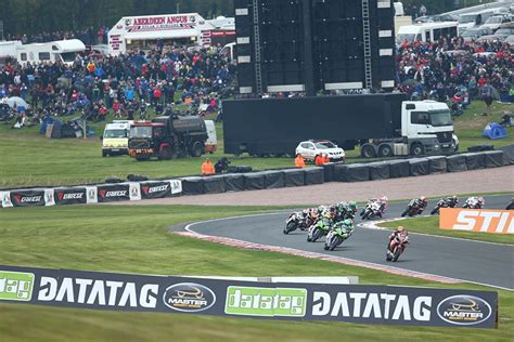 British Superbikes makes early visit to Oulton Park | MCN