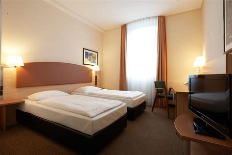 IntercityHotel Berlin Ostbahnhof| H Rewards