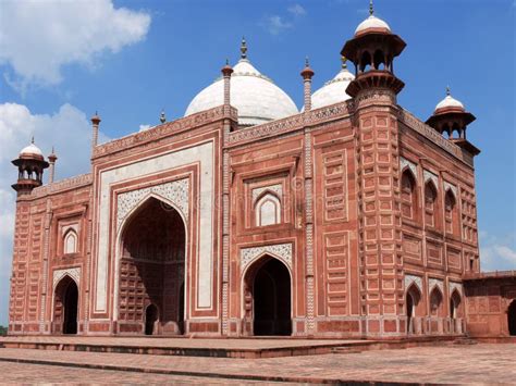 A Tomb in the Taj Mahal Complex Stock Photo - Image of landmark, clouds: 25653404