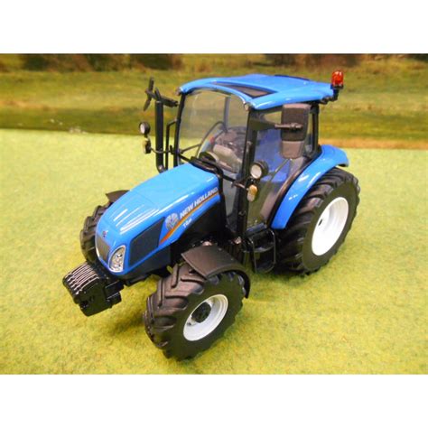 UNIVERSAL HOBBIES 1:32 NEW HOLLAND T4.65 2017 4WD TRACTOR - One32 Farm toys and models