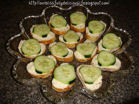 Our Blissfully Delicious Life: Cucumber & Dill Canapes