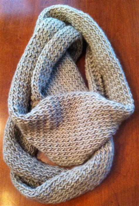 Betty’s Infinity Scarf | Infinity scarf knitting pattern, Knitting patterns free, Knitting ...