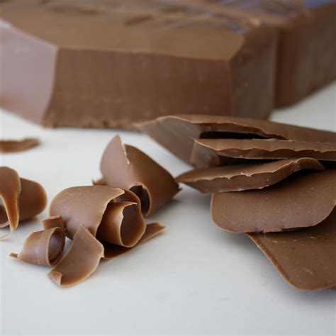 Milk Chocolate Gianduja (25% Hazelnuts) 5 kg