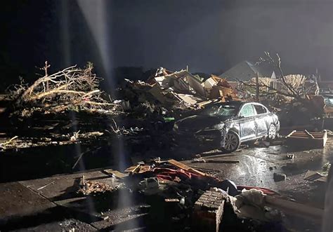 Tornado levels homes in North Carolina; 3 dead, 10 injured