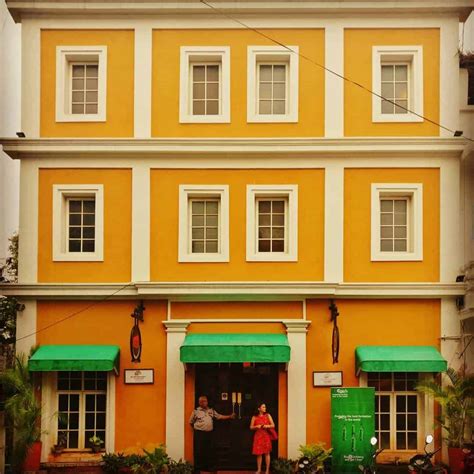 White Town Pondicherry - Best Places to Eat & Budget Hotels