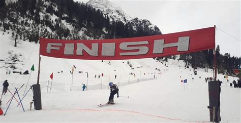 Himachal Skiing and Snowboarding Championships kick start at Solang ...