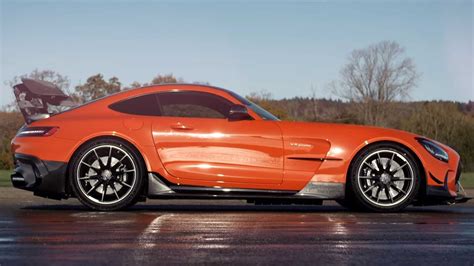 2021 Mercedes-AMG GT Black Series Tested By Top Gear