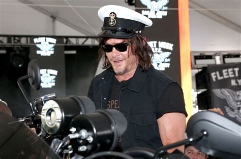 Norman Reedus rides custom motorcycle through Manhattan | Page Six