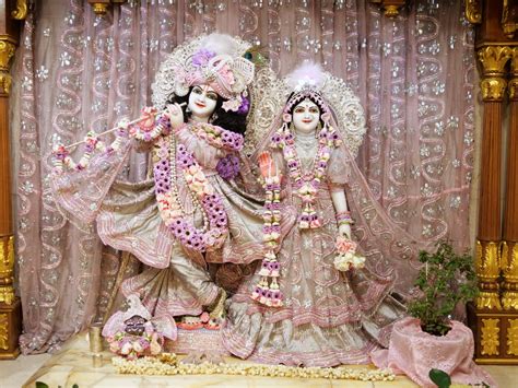 Top 999+ iskcon radha krishna images – Amazing Collection iskcon radha krishna images Full 4K