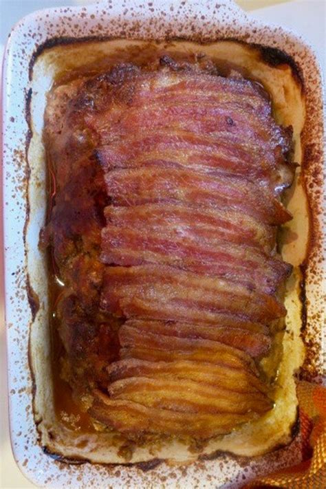 cheesy meatloaf with crispy bacon – keto friendly! – Savvy Planet