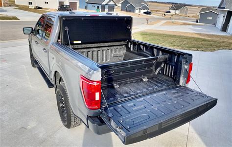 Finally got my bed setup: bed liner, tonneau cover, and bed divider. | Ford Lightning Forum For ...
