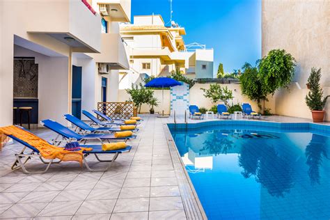 Central Hersonissos Hotel in Hersonissos, Crete | loveholidays