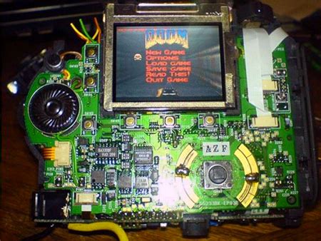 Geek Builds Bizarre Portable Gaming System That Only Plays One Game – TechEBlog