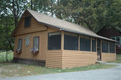 Lodging in Grand Lake Stream, Maine - Canalside Cabins