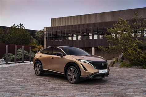 Nissan Ariya (2022) - picture 4 of 18