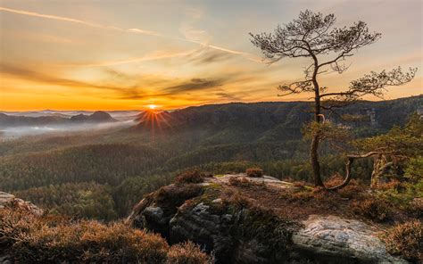 Elbe Sandstone Mountains from Gleitmannshorn, Germany