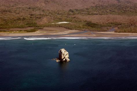 Visiting Naranjo Beach inside Costa Rica's Santa Rosa National Park