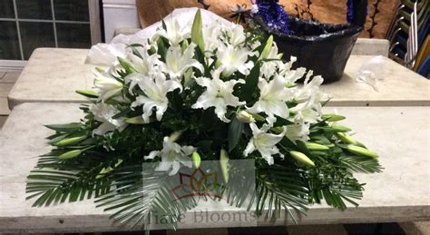 All White Lily Casket Spray | Casket sprays, White lilies, Lily