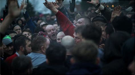 Haxey Hood returns after Covid break - BBC News