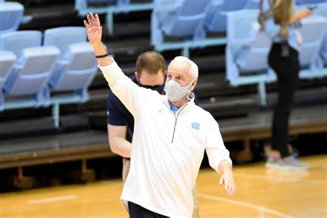 UNC’s Roy Williams becomes fastest men’s coach to 900 wins - The Athletic