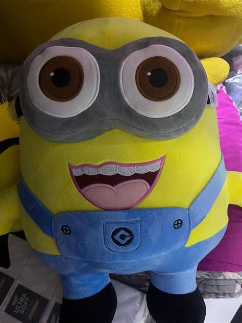 Minion plush, Hobbies & Toys, Toys & Games on Carousell