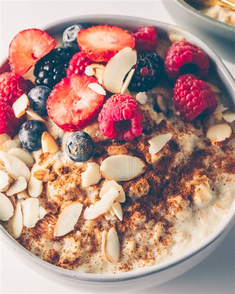 Creamy Oatmeal and Berries | Mash & Spread