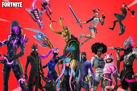 Can Fortnite Crew members buy exclusive skins and items?