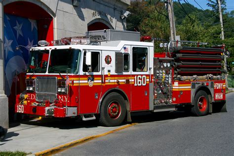 TopWorldAuto >> Photos of Seagrave Marauder - photo galleries