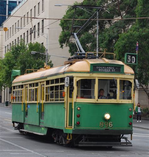 Exploring Melbourne: W-class trams | Mike Higginbottom Interesting Times