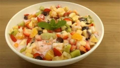 Salada de frutas tropicais