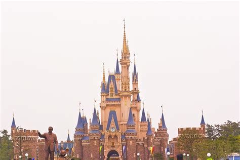 Disneyland Tokyo – TAPE PARADE