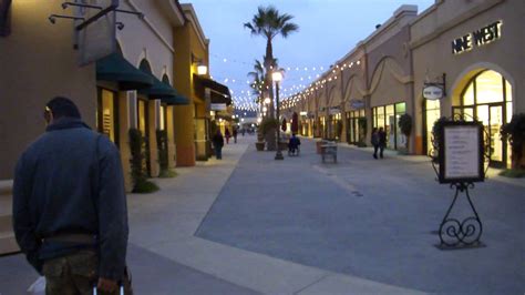 Las Americas Premium Outlet Mall San Isidro California - YouTube