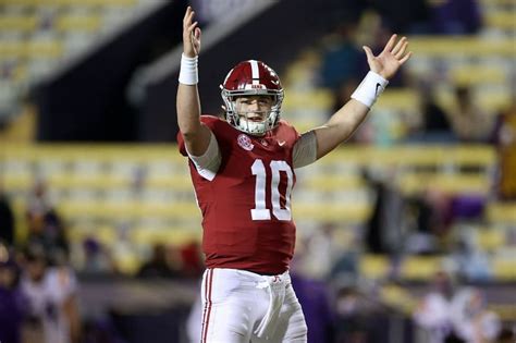 2021 NFL Draft Profile: Alabama QB Mac Jones