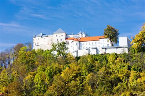 Welcome to the castle country - Top 20 castles in Slovakia