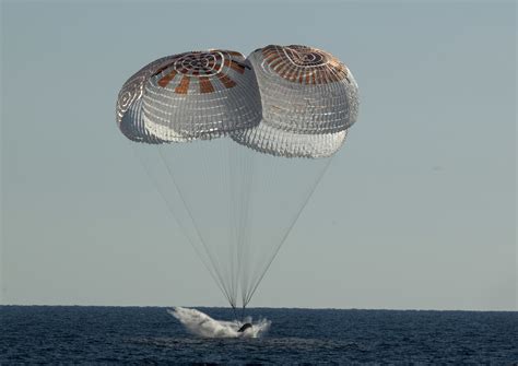 NASA ESA Crew-4 Astronauts Depart ISS in SpaceX Dragon and Return to Earth with Ocean Splashdown ...