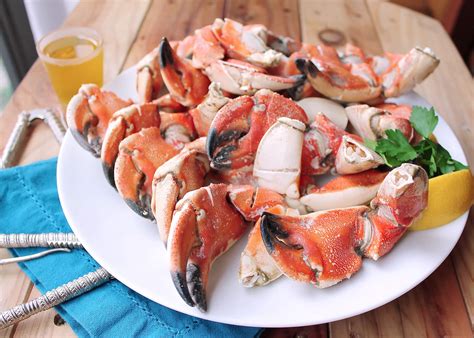 5 Minute Steamed Stone Crab Claws - Kit's Kitchen