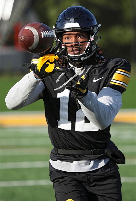 PHOTOS: Iowa Football Practice – 10.2.20 – University of Iowa Athletics