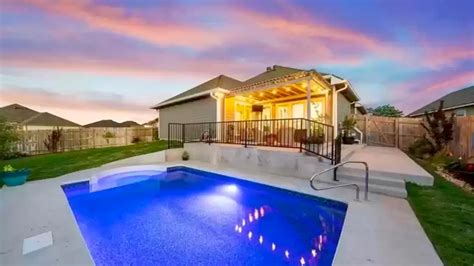 Dive into Summer Planning with Waco's Top Pool and Spa Builders - Modern Texas Living