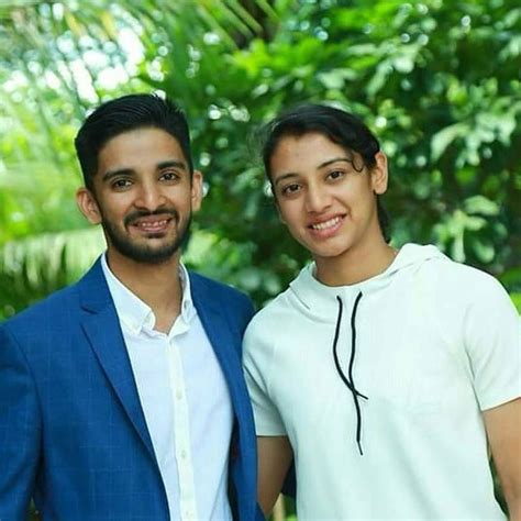 Smriti Mandhana biography, Age, Height, Boyfriends, Family, Awards, Net Worth & More